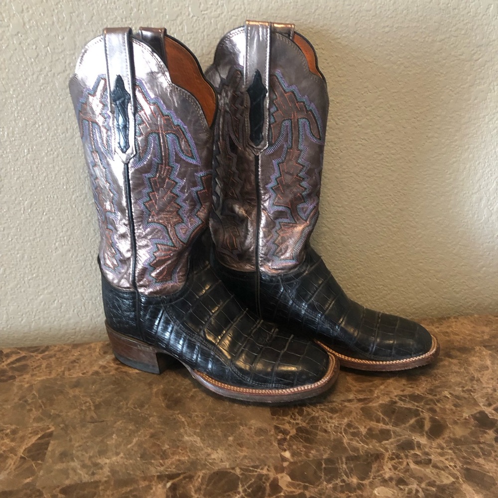 Lucchese Hornback 100% caiman Boots woman’s size 7 B